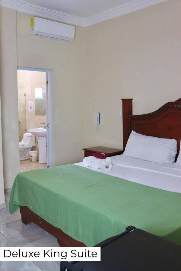 Hotel Enrique II Zona Colonial Vista Al Malecon 산토도밍고 외부 사진