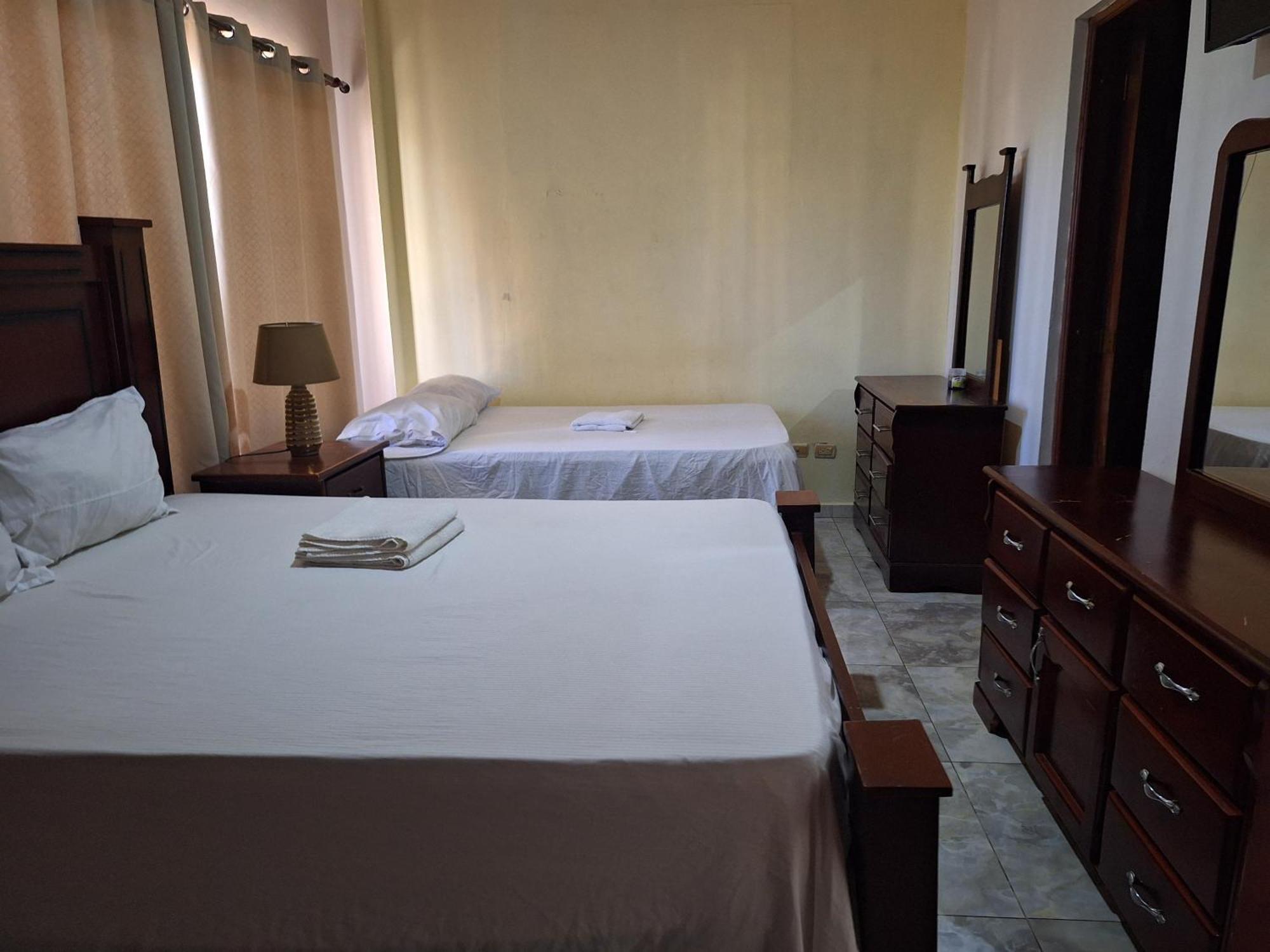 Hotel Enrique II Zona Colonial Vista Al Malecon 산토도밍고 외부 사진